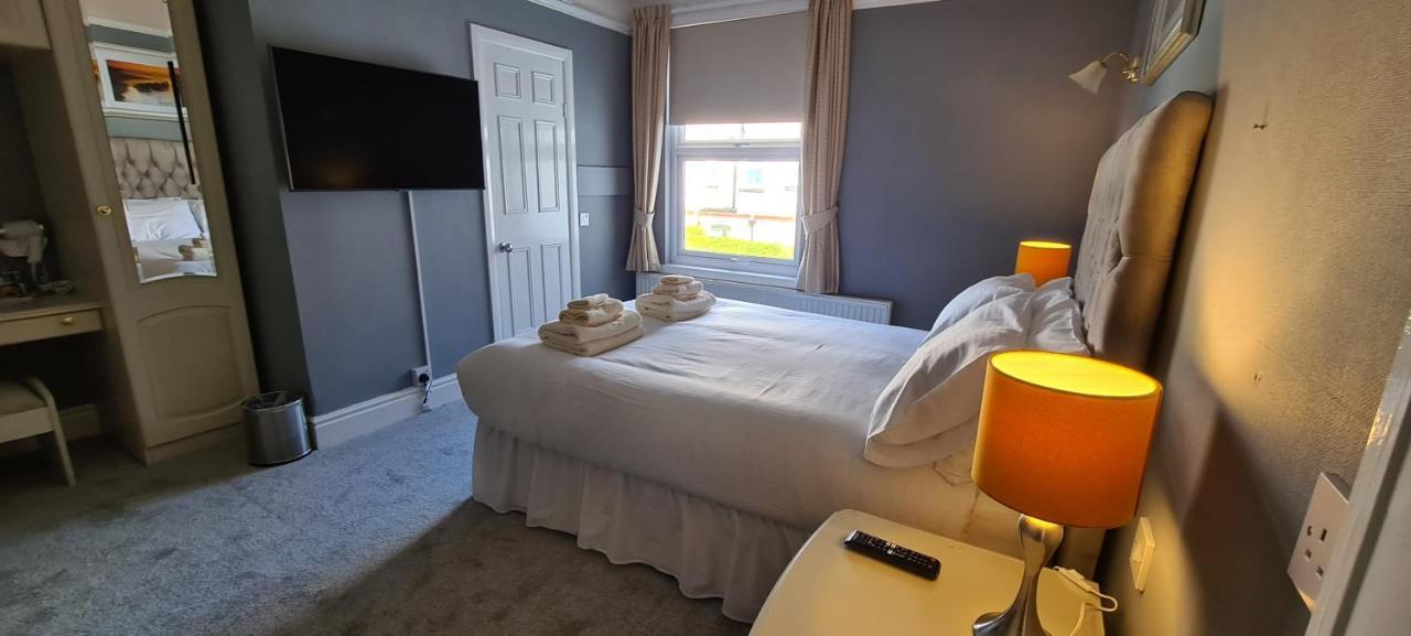 Sunnycroft Private Hotel 랜디드노 외부 사진