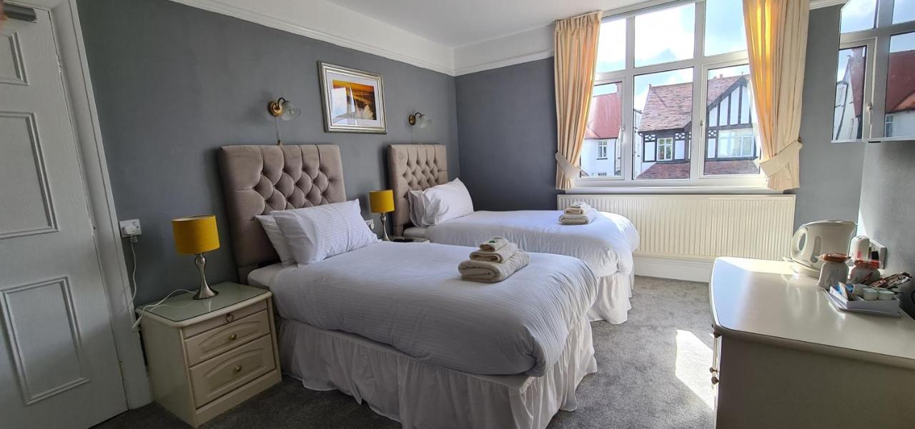 Sunnycroft Private Hotel 랜디드노 외부 사진