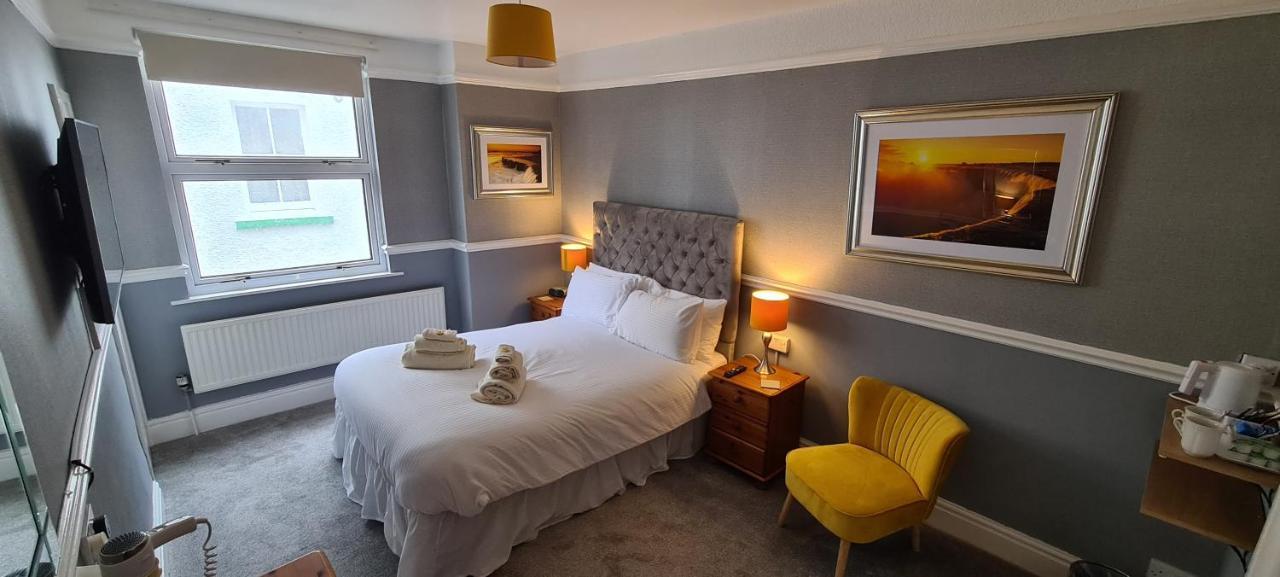 Sunnycroft Private Hotel 랜디드노 외부 사진